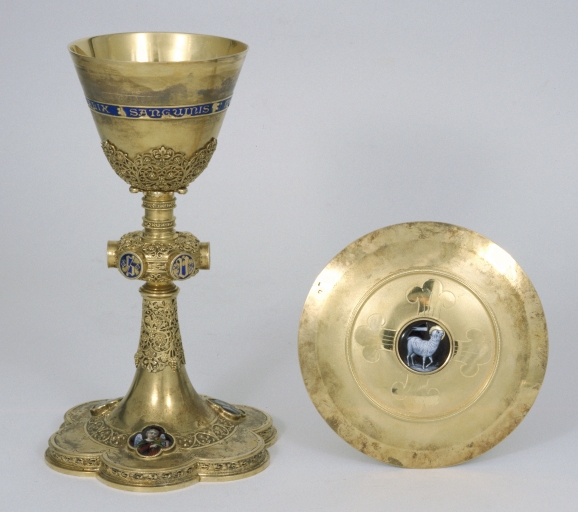 Calice, patène (n° 2), rue Saint-Etienne (Jugon-les-Lacs fusionnée en Jugon-les-Lacs - Commune nouvelle en 2016)