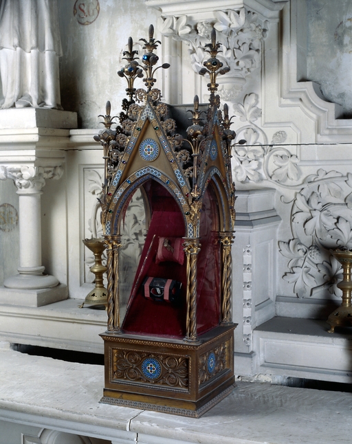 Reliquaire (châsse-reliquaire)