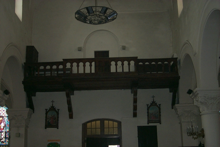 Tribune