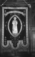 Bannière de procession : Vierge, Saint Pierre, dite bannière de paroisse, église paroissiale Saint-Pierre (Marpiré)