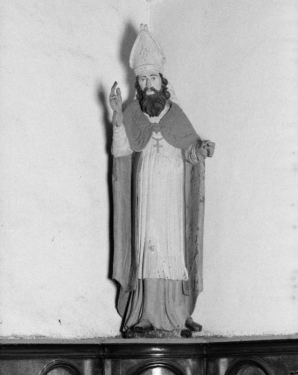 Statue 2 : Saint Bertin, église Saint-Bertin (Guillac)