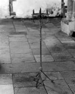 Porte-cierges, église Saint-Mélar (Meilars)