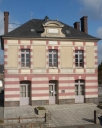Mairie-école de garçons, actuellement mairie, rue Julien Caillel (Etrelles)