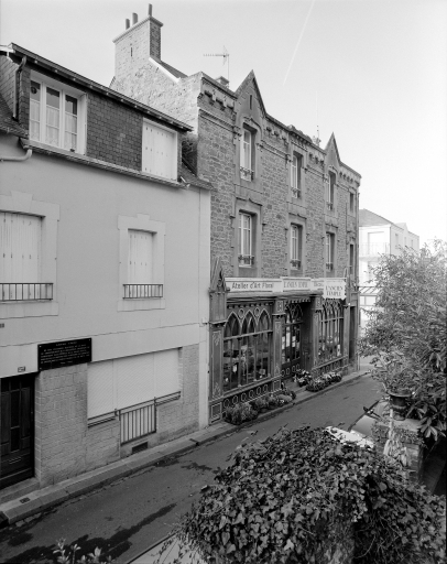 Temple, magasin de commerce, 29 rue Jacques Cartier (Dinard)