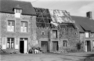 Alignement de maisons, la Rougeolais (Saint-Pierre-de-Plesguen fusionnée en Mesnil-Roc'h en 2019)