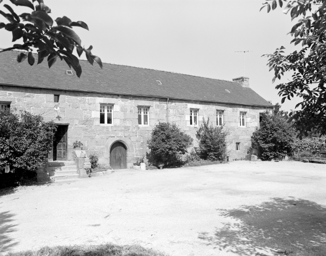 Manoir, le Rocleu (Peumerit-Quintin)