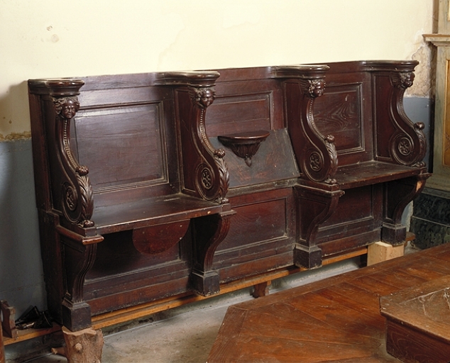 Stalles (3)
