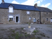 Alignement de maisons, la Suzenais (Louvigné-du-Désert)