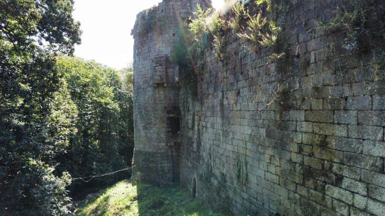 Château de Coatfrec (Ploubezre)