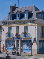 Hôtel de voyageurs, dit Hôtel des Sports, place de l'Eglise (Saint-Lunaire)