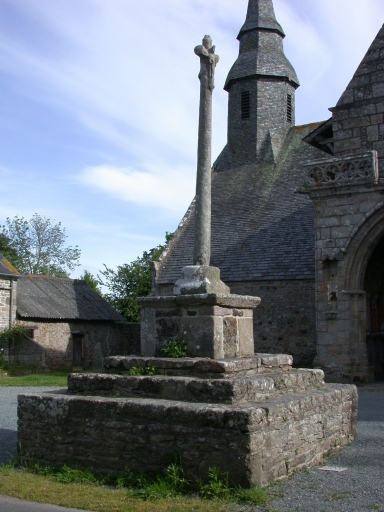 Croix monumentale, Kermaria-an-Isquit (Plouha)