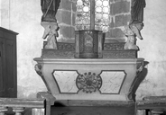 Autel, tabernacle, gradins d'autel (2) (maître-autel, autel tombeau), chapelle Saint-Symphorien (Gourin)
