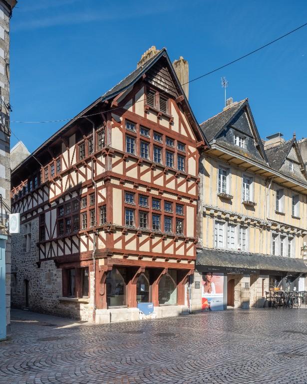 Maison, 2 place Terre-au-Duc, 2 rue Saint-Mathieu (Quimper)