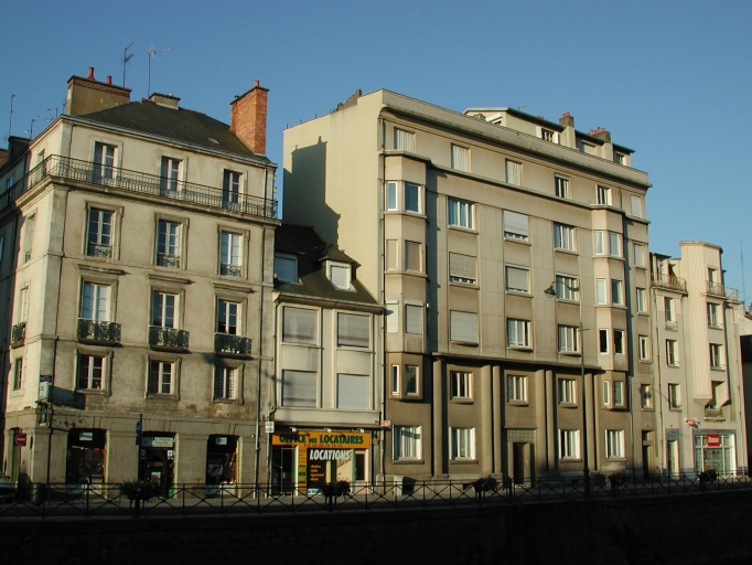 Immeuble, actuellement hôtel de voyageurs dit Hôtel Hermine, 16 quai Emile-Zola (Rennes)