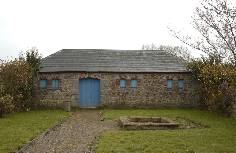 Lavoir, rue Jean Morin (Gahard)