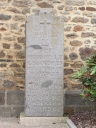 Monument funéraire, Place de l'Eglise (Plerguer)