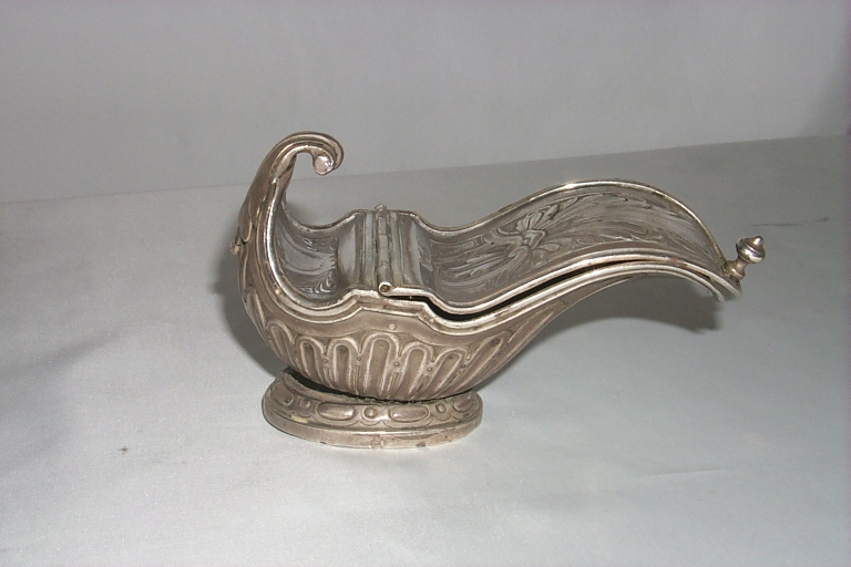 Navette à encens