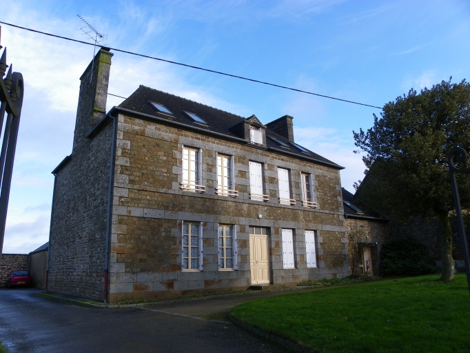 Immeuble, le Fay (Le Ferré)