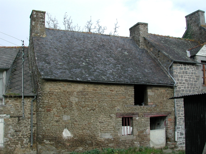 Ancienne maison, le Bourg (Tressé fusionnée en Mesnil-Roc'h en 2019)