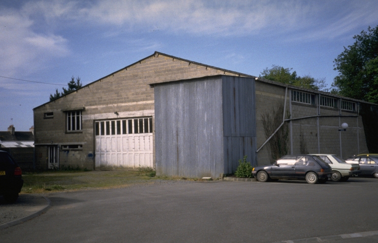 Usine de menuiserie Bidaud, puis usine de meubles Monvoisin, bourg (Pipriac)