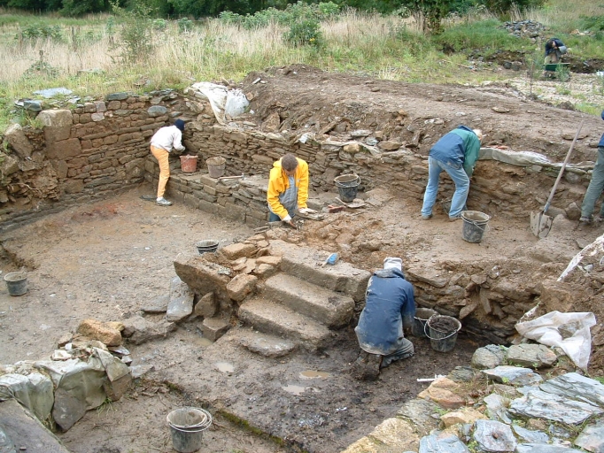 Ancienne abbaye de cisterciens, Le Relecq (Plounéour-Ménez)