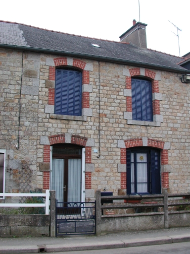 Maison, 19 rue Saint Nicolas (Sens-de-Bretagne)
