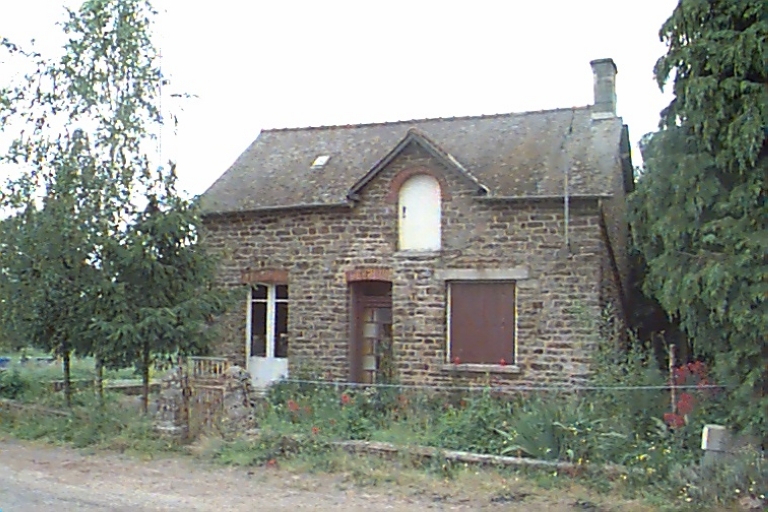 Maison, le Rocher Musset (Livré-sur-Changeon)