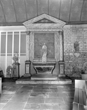 Autel, retable, tabernacle, gradins d'autel (2), (autel secondaire, autel tombeau, retable architecturé) : du Sacré-Coeur, église paroissiale Saint-Demet (Plozévet)