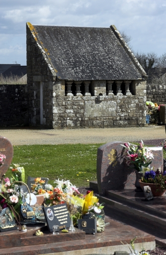 Ossuaire, cimetière (Ploemel)