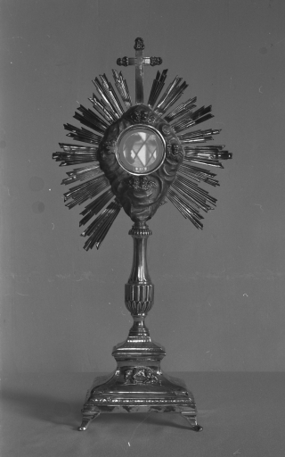 Ostensoir (Saint-Rémy-du-Plain)