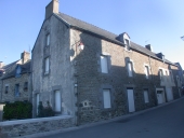 Architecture commerciale sur la commune de Saint-Suliac