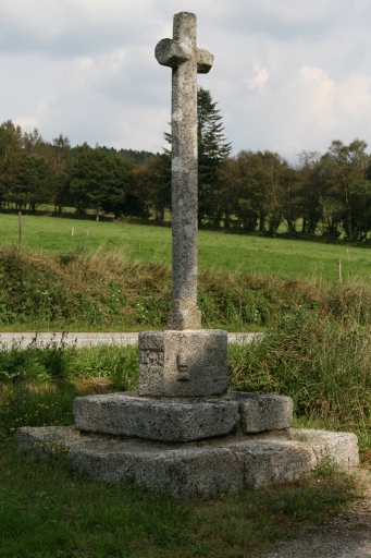 Croix monumentale, Ty-an-Doa (Loqueffret)