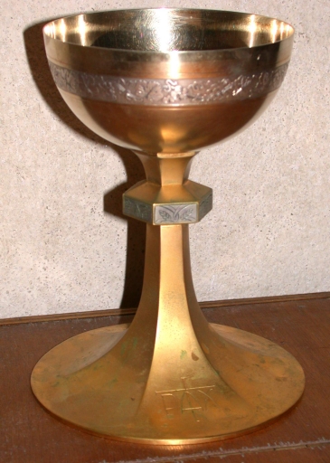 Calice, patène 4 et leur boîte