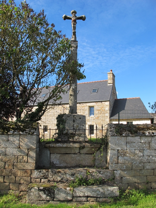 Croix de chemin de Lichevan (Lanvellec)