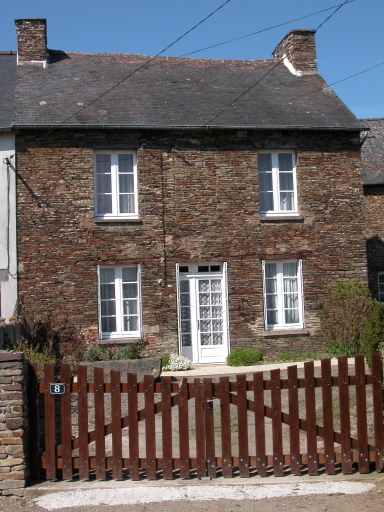 Maison, 8 rue Bertrand Duguesclin, la Gouhedrais (Pleugueneuc)