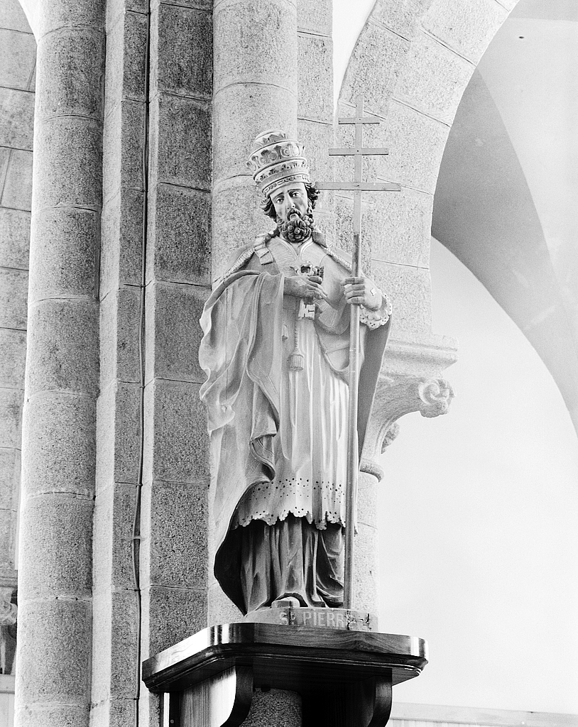 Statue de procession (petite nature) : Vierge à l'Enfant, église paroissiale Saint-Eloi (Mespaul)