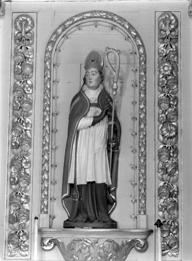 Statue 2 : Saint évêque (Rimou)