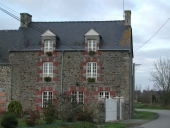 Ancienne ferme, ancien commerce, les Grandes Maisons (Tressé fusionnée en Mesnil-Roc'h en 2019)