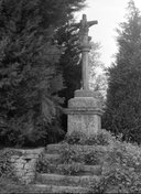 Croix monumentale, Lopabu (Grand-Champ)