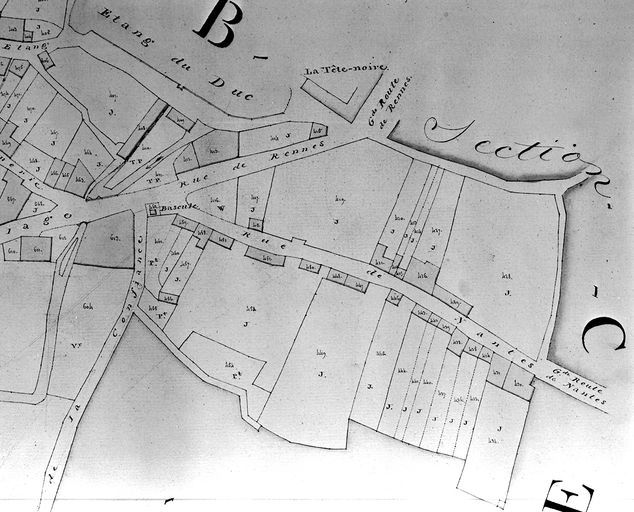 Rue du Maréchal Leclerc, anciennement rue de la Petite Garenne puis rue du Roulage (Vannes)
