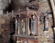 Ensemble de l'autel de Sainte-Catherine : autel, retable, chapelle Saint-Gobrien (Saint-Servant-sur-Oust)