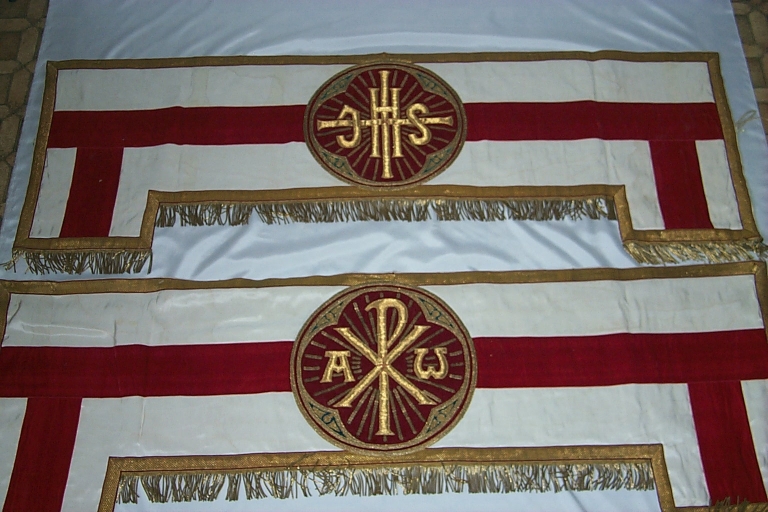 Garniture de dais de procession