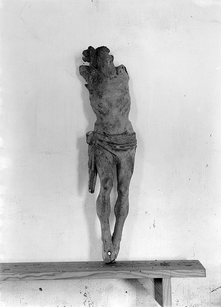 Croix : Christ en croix, chapelle Saint-Compars (Châteaulin)
