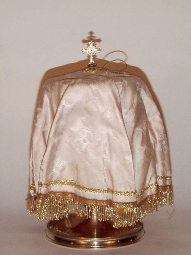 Ensemble de 3 pavillons de ciboire