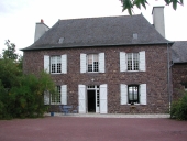 Maison, la Croix Huchard (Montfort-sur-Meu)