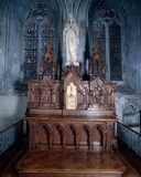 Ensemble de l'autel de la Sainte Vierge (autel, tabernacle, retable, 2 degrés d'autel, gradin d'autel, 2 bas reliefs) : Annonciation, Couronnement de la Vierge