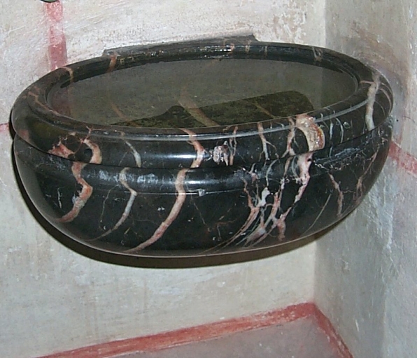Paire de bénitiers