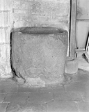 Bénitier (de milieu), église paroissiale Saint-Demet (Plozévet)