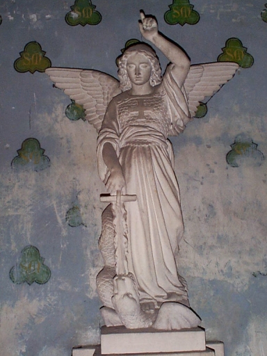 Statue (petite nature) : saint Michel