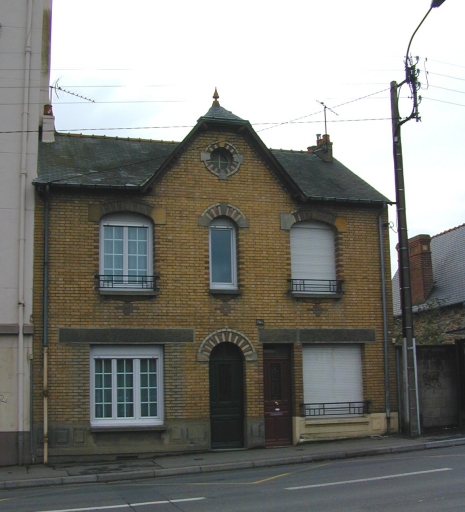 Ancienne maison à boutique, 86 et 86bis rue de l' Alma (Rennes)